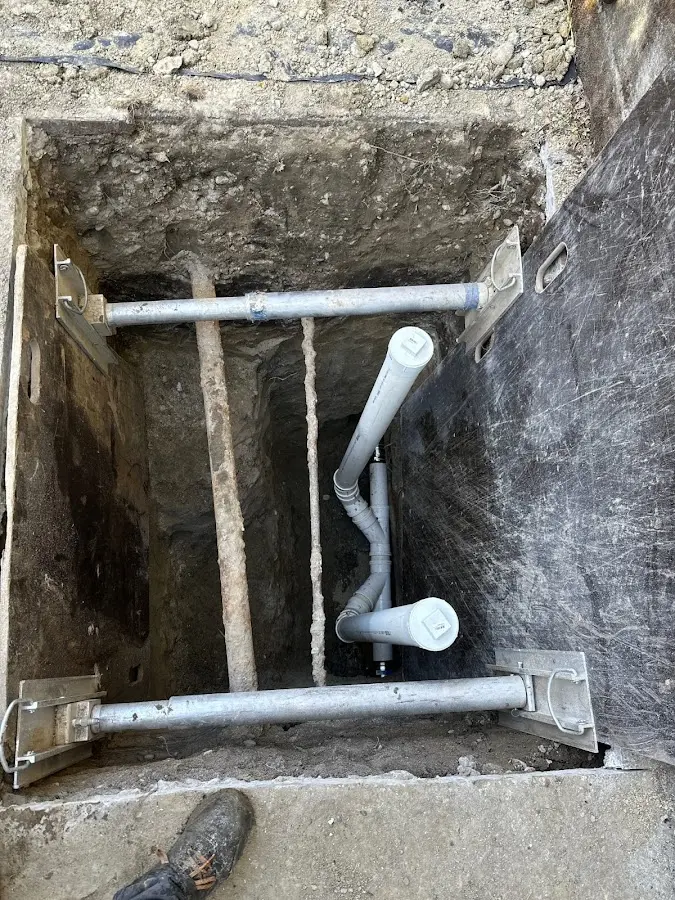 Experienced plumber completing Drain Cleaning work in Indio